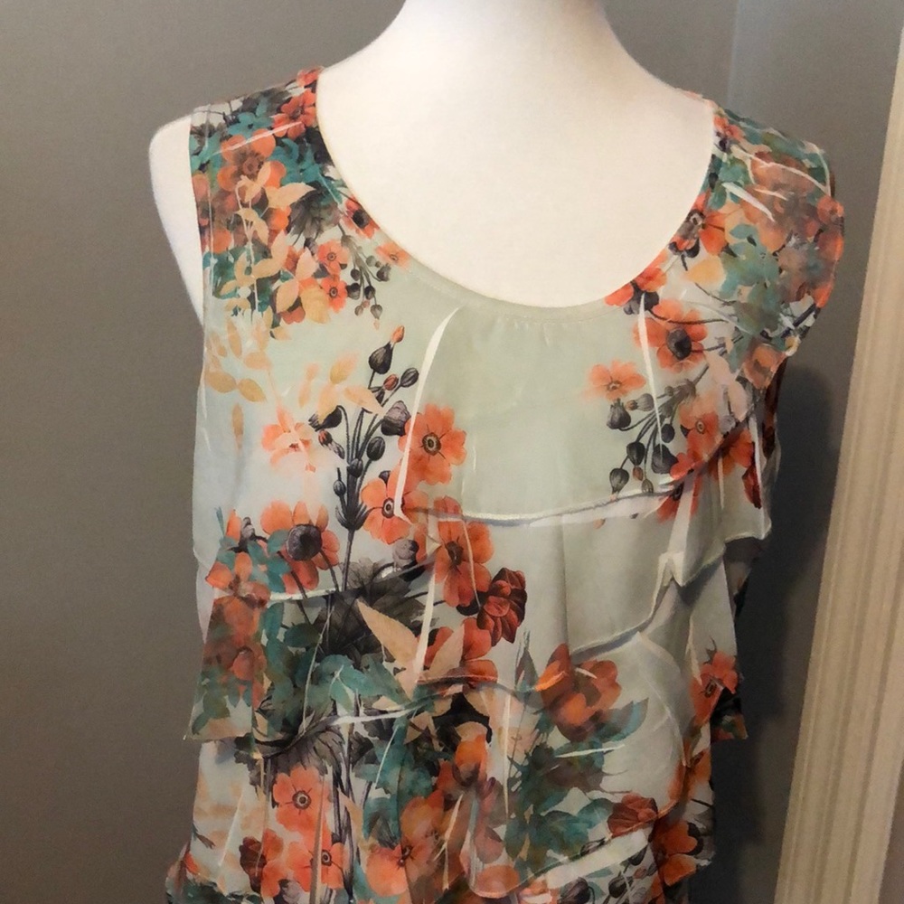 Layered and tiered tank mint with florals new XL